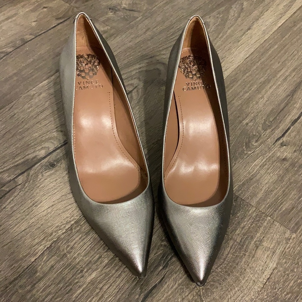 Vince CAMUTO, dark silver pumps.